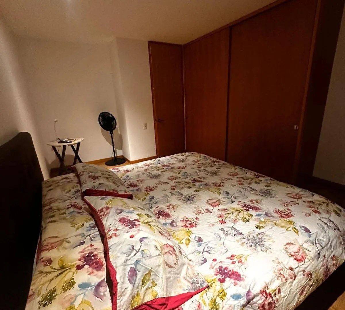 Apartamento Santa Coloma - Wake Front Medellin 0*,